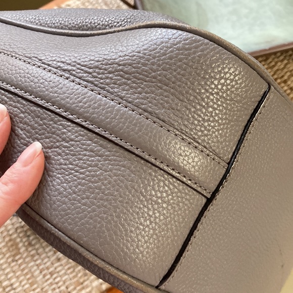 Kate Spade hobo in taupe grey - Picture 4 of 11